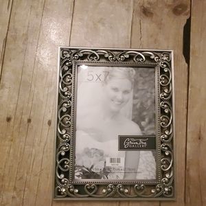 Pewter Open Scroll Metal Picture Frame ~ 5" X 7"